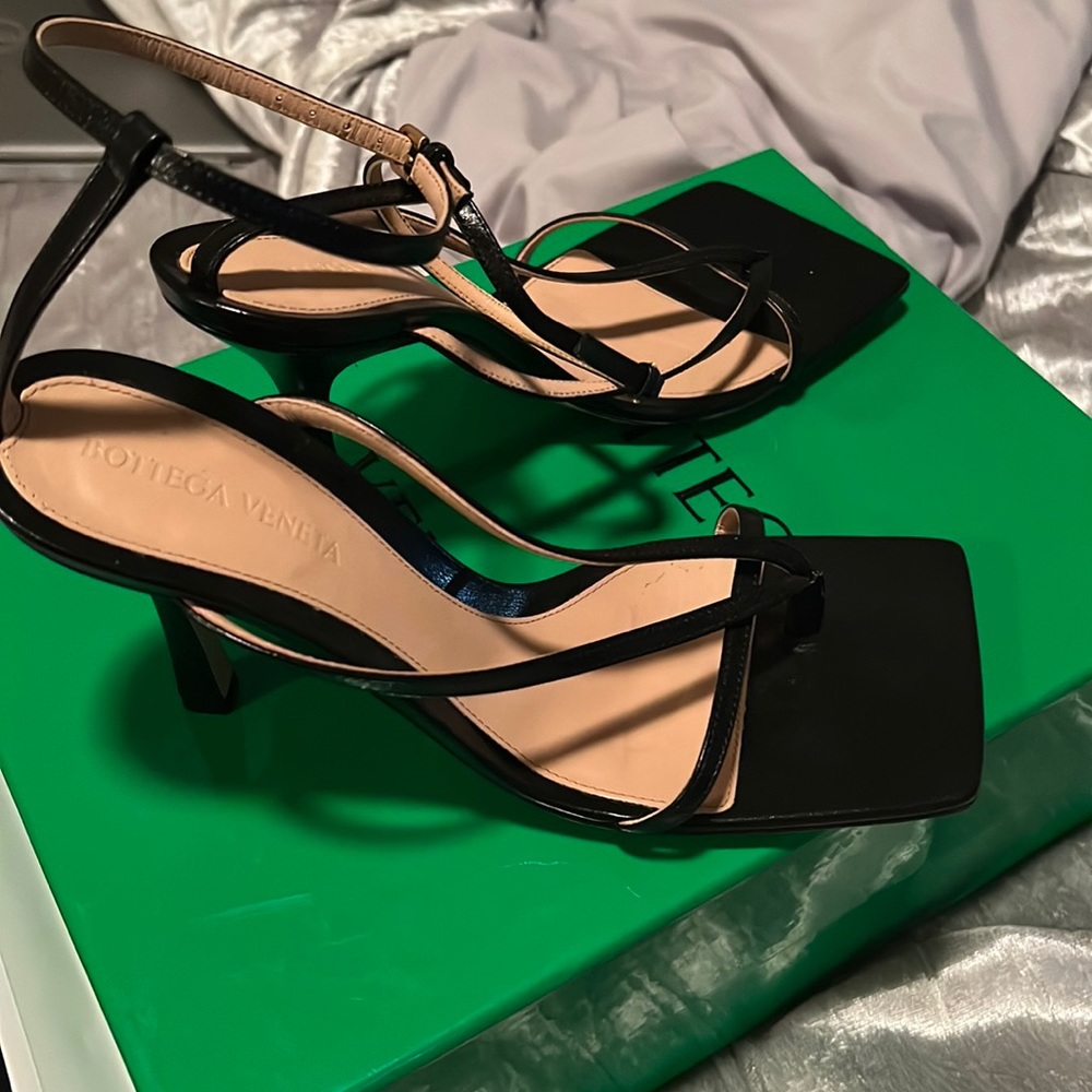 Bottega Veneta Stretch Sandal 39 Square Toe